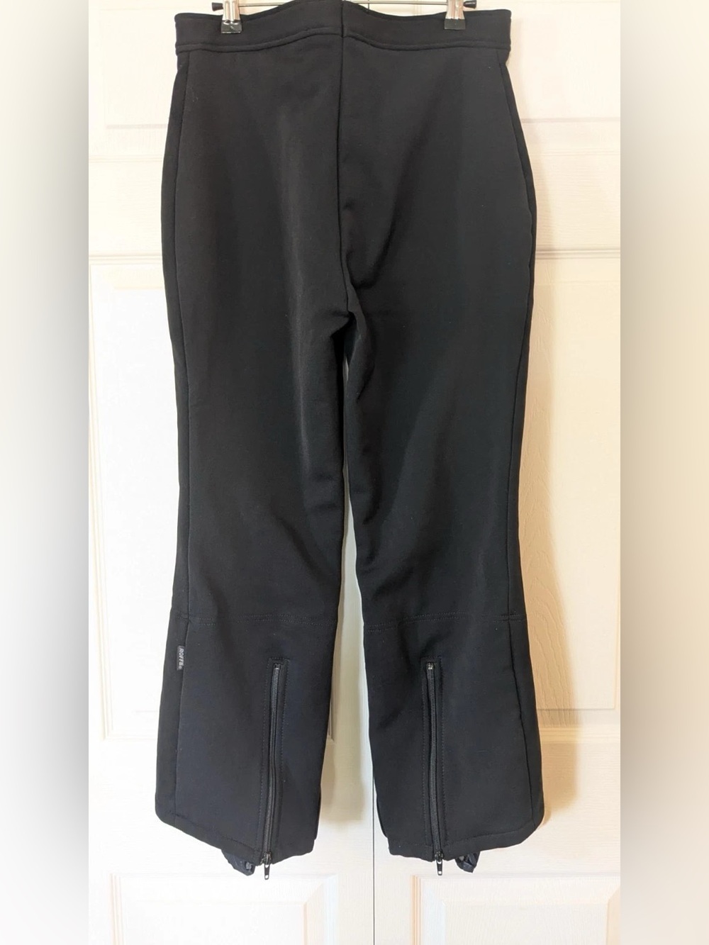 Black Women's Skinny Jeans with Ankle Zips